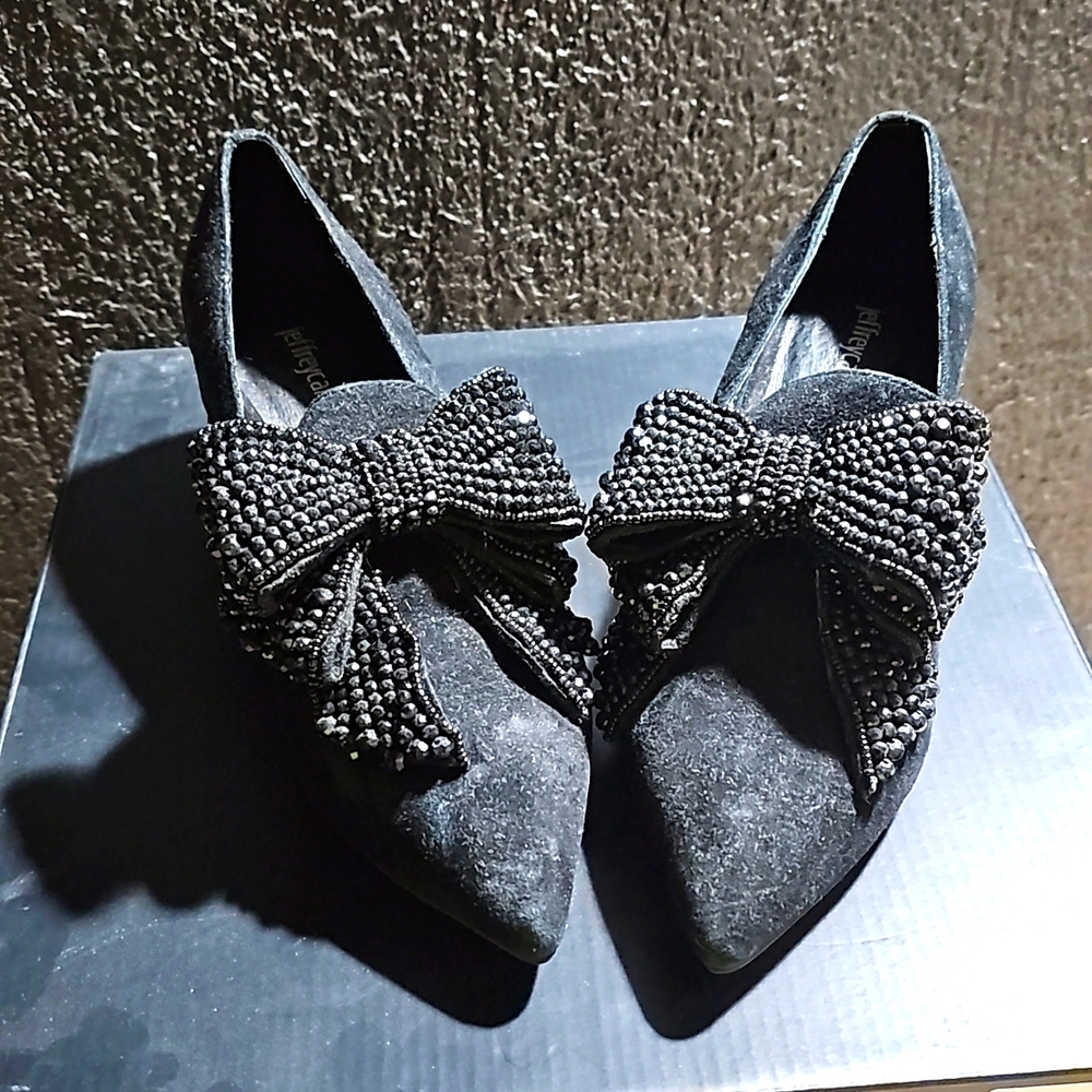 Jeffrey Campbell Valencia suede pump